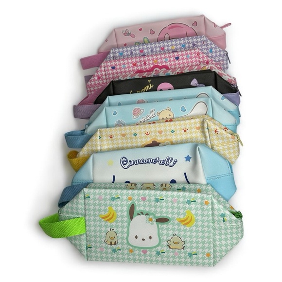 Sanrio Hello Kitty & Friends 8" x 4.5" x 4" Bag With Handle - Picture 1 of 10